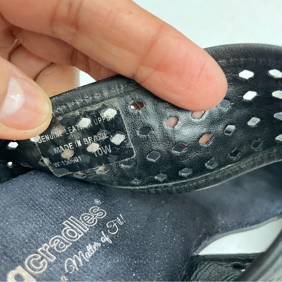 Black Walking Cradles open toe sandals size 10W - Picture 5 of 8